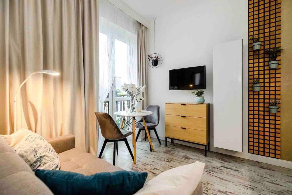 Lux Apartament W Centrum, Plac Konstytucji, Klimatyzacja, Widokowy Apartment วอร์ซอ ภายนอก รูปภาพ